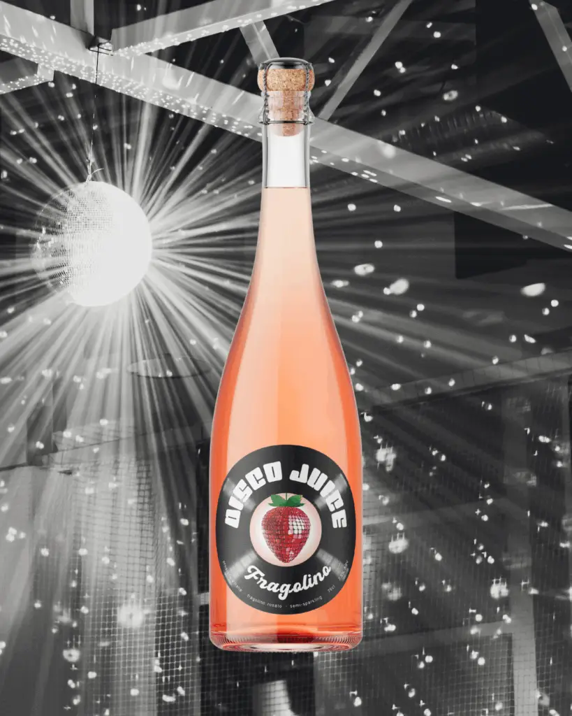 Disco Juice fragolino rosato från Citizen Wine – aromatiserad vinbaserad dryck med jordgubbstoner.